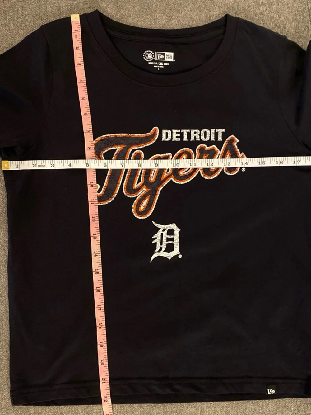 Detroit Tigers Kids' Navy Graphic Tee Size Large